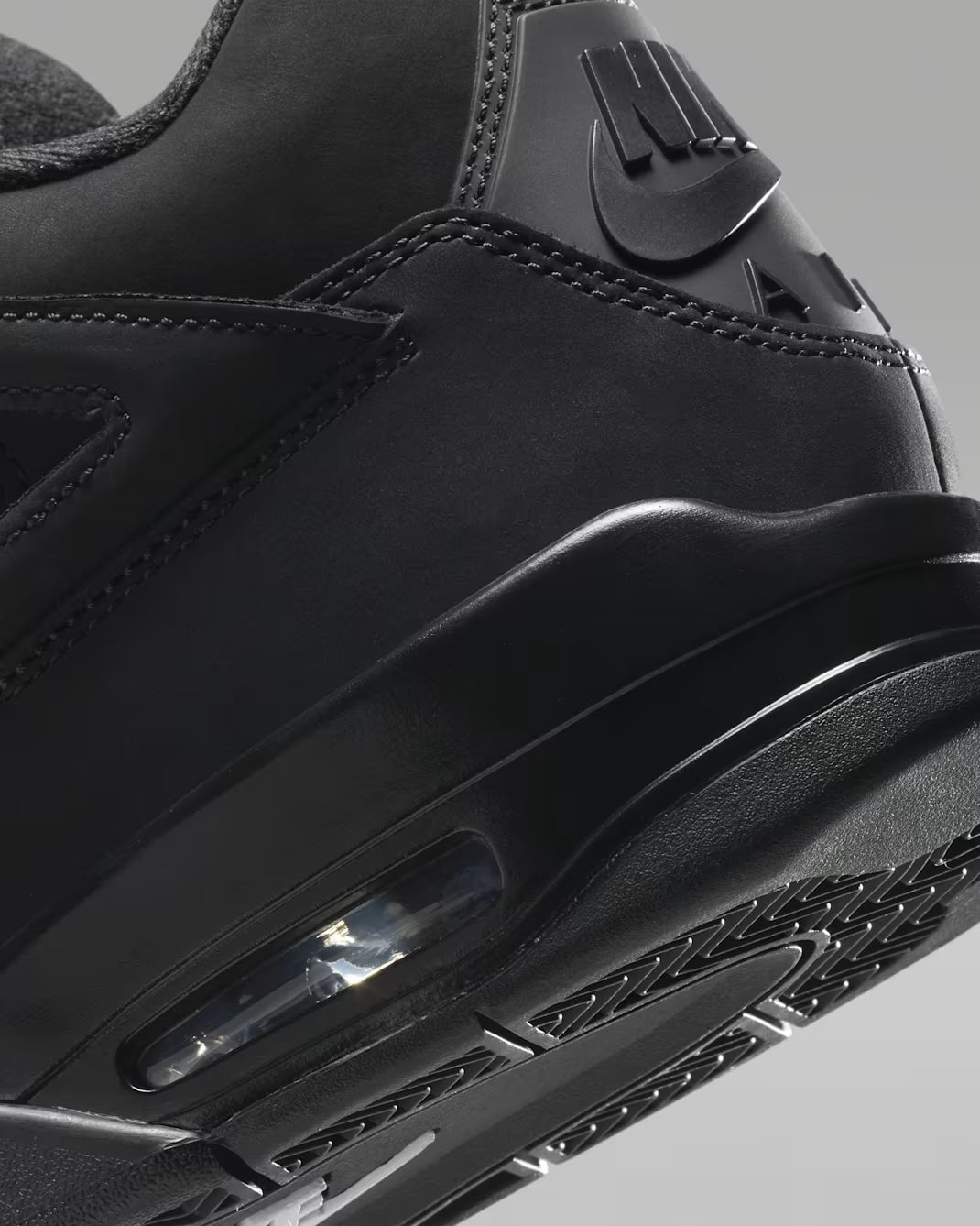 Air Jordan 4 Retro "Black Cat"